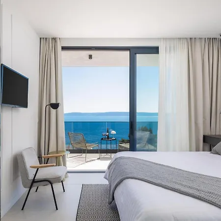 Nice Home In Okrug Gornji Trogir