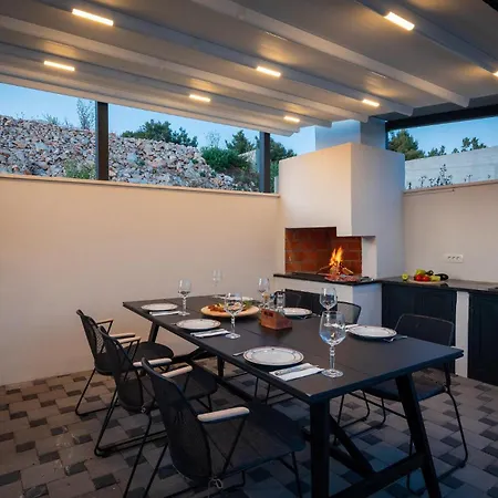 Nice Home In Okrug Gornji