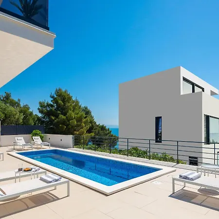 Nice Home In Okrug Gornji *