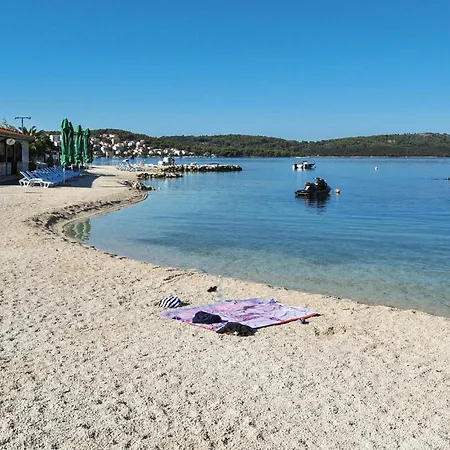 Ferienhaus Nice Home In Okrug Gornji Trogir