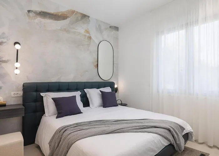 Nice Home In Okrug Gornji Trogir