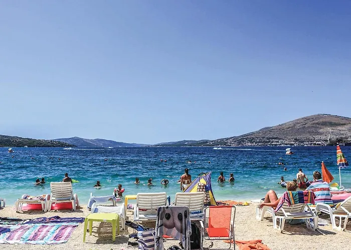 Nice Home In Okrug Gornji *