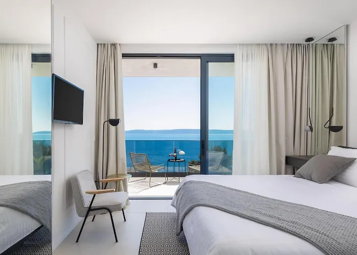 Nice Home In Okrug Gornji Trogir