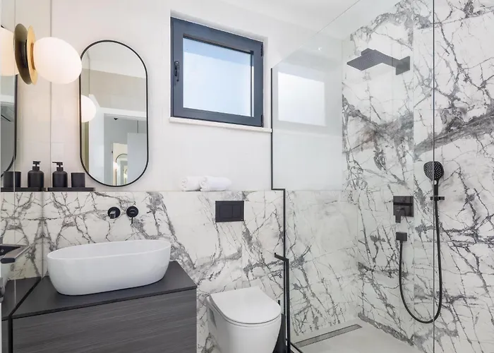 Hébergement de vacances Nice Home In Okrug Gornji