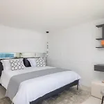 Stunning Home In Okrug Gornji Vikendica