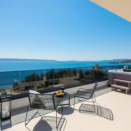 Stunning Home In Okrug Gornji Σπίτι διακοπών
